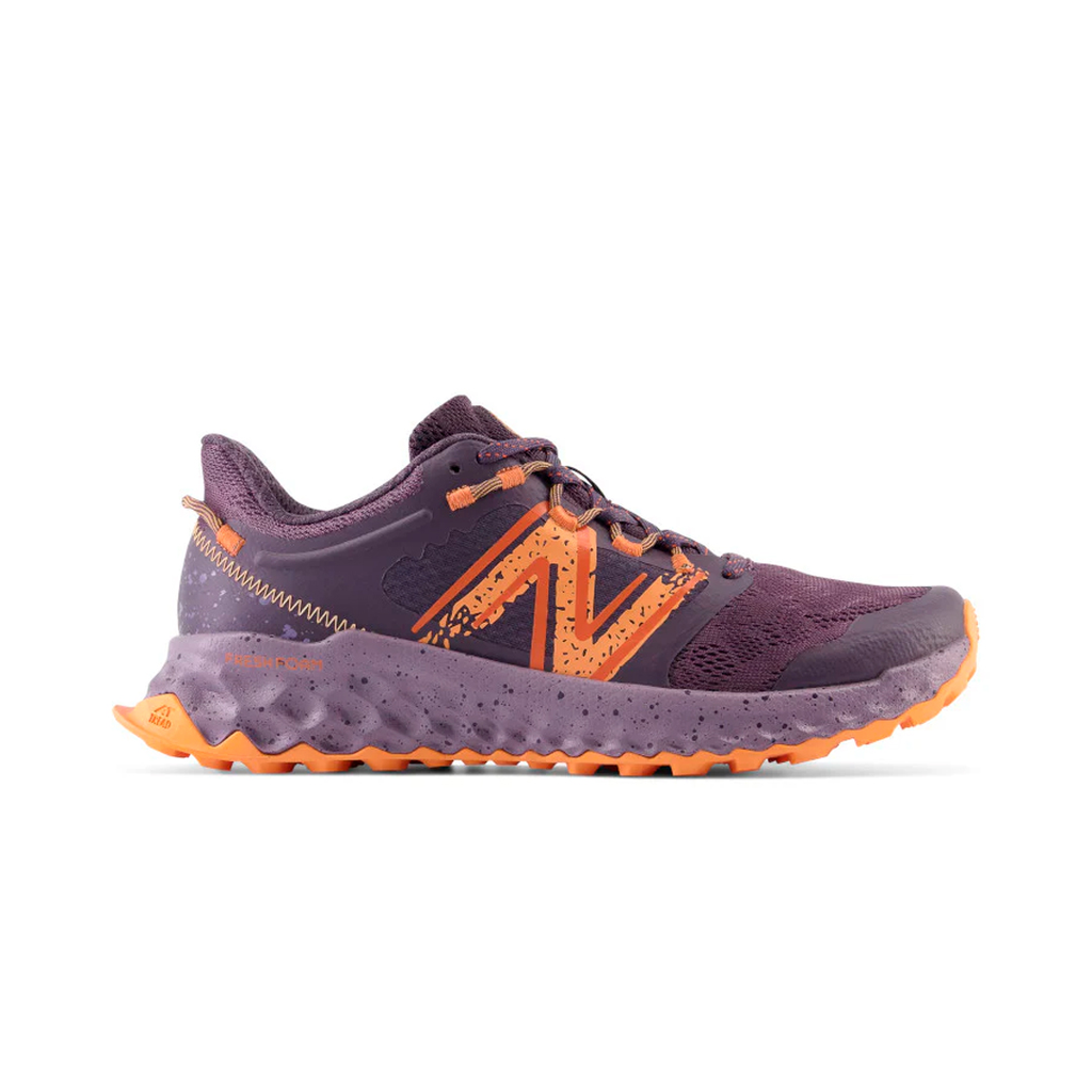 ZAPATO RUNNING NEW BALANCE GAROE V1 MORADO/NARANJA DAMA